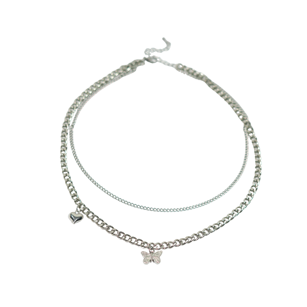 COLLAR EN PLATEADO CON DIJES