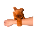 BRAZALETE CAPIBARA CON ALAS MOVILES