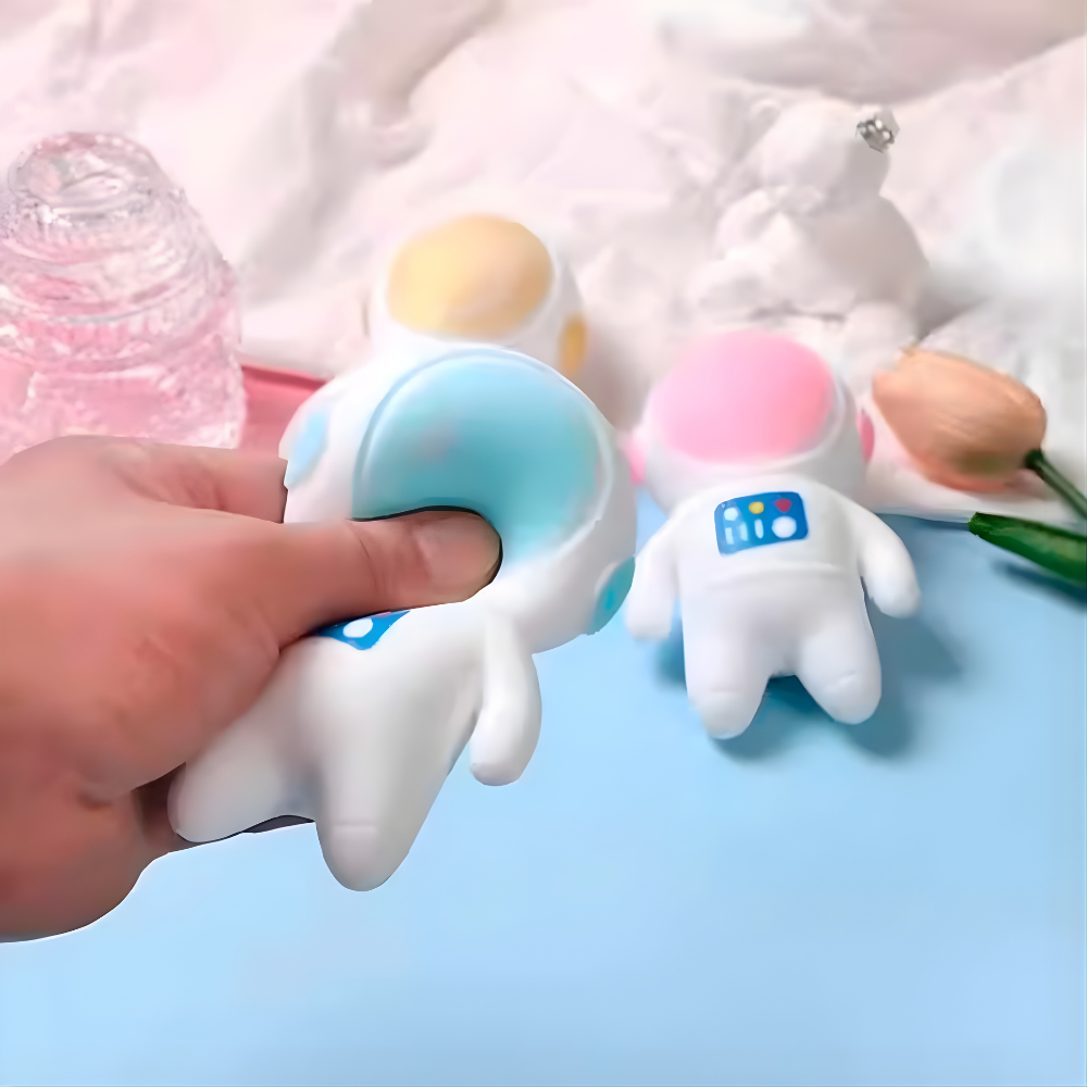 SQUISHY ASTRONAUTA EN CAJA
