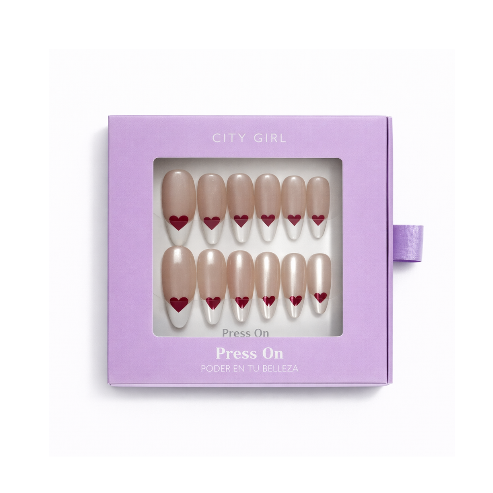 UÑAS PRESS ON ALEMNDRA CORAZON