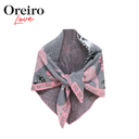 BUFANDA TRIANGULAR OREIRO LOVE
