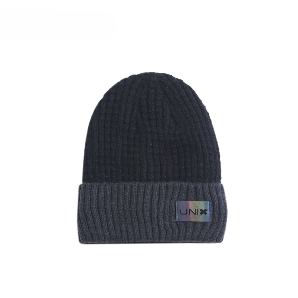 GORRO CON APLIQUE FRONTAL BICOLOR