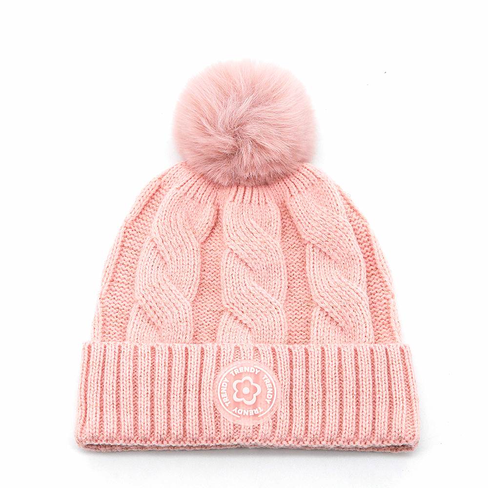 GORRO TRENZADO CON POMPON