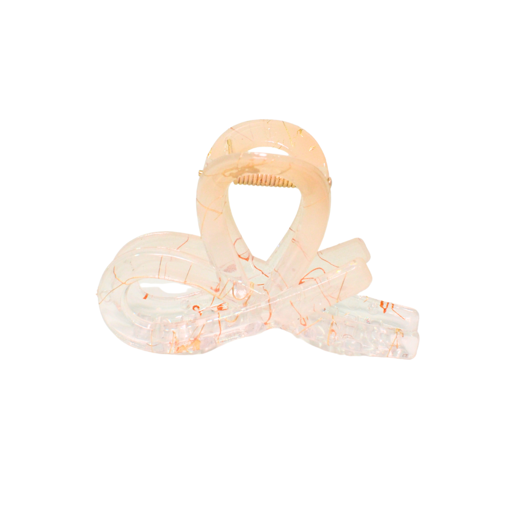 BROCHE TRENZADO CON DETALLES DORADOS